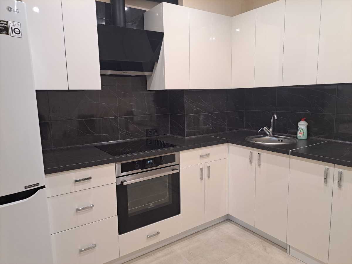 Оренда 1-кімнатної квартири 48.5 м², Сергія Данченка вул., 5