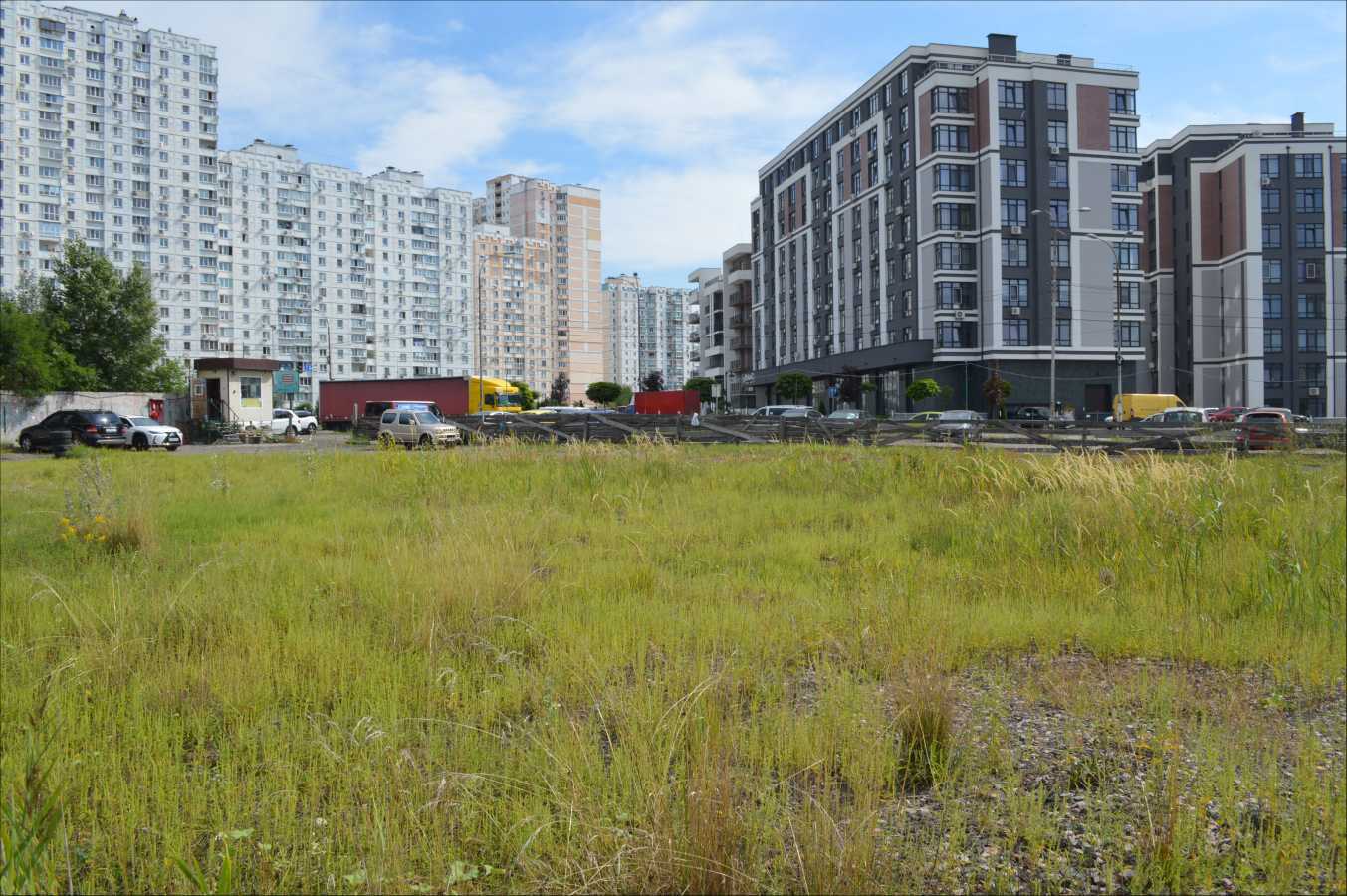 Продажа участка под индивидуальное жилое строительство 88 соток, Милославская ул.