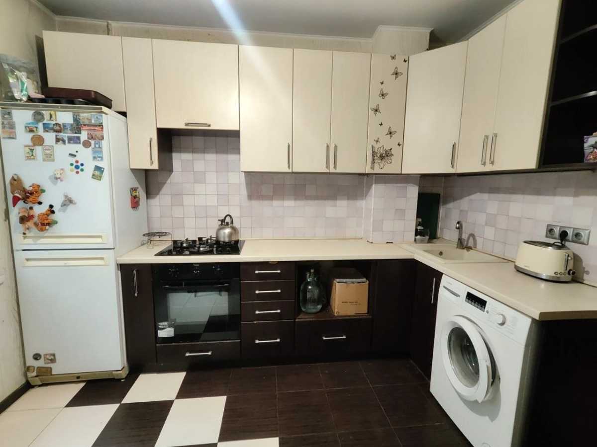 Продажа 5-комнатной квартиры 97 м², Композитора Лятошинского ул., 8А