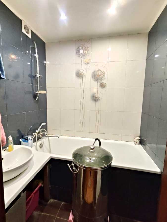 Продажа 5-комнатной квартиры 97 м², Композитора Лятошинского ул., 8А