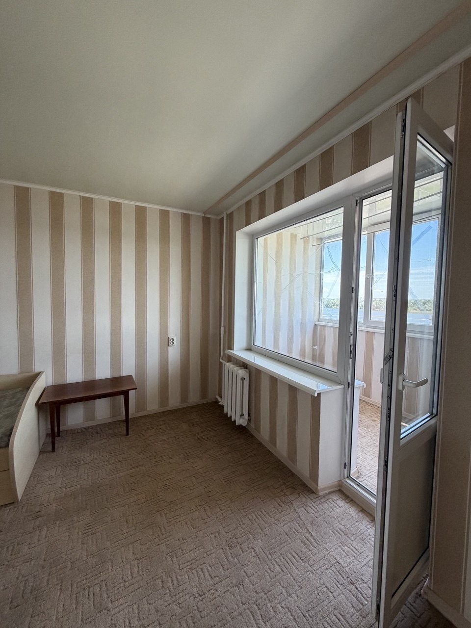 Продаж 3-кімнатної квартири 58 м², Набережна Перемоги вул.
