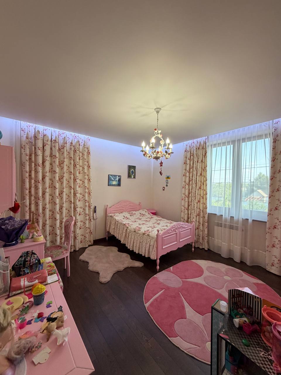 Продаж будинку 320 м²