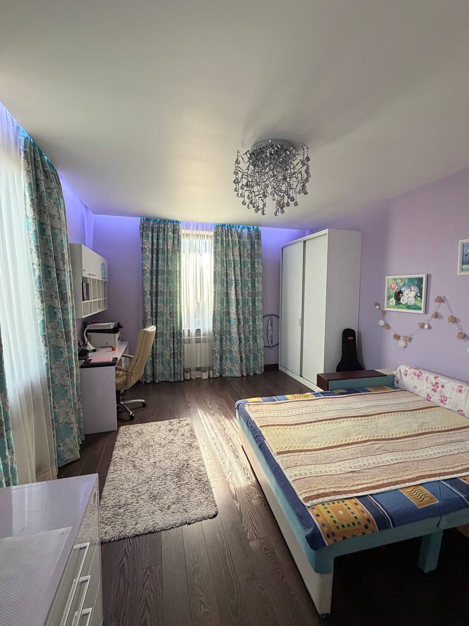 Продаж будинку 320 м²