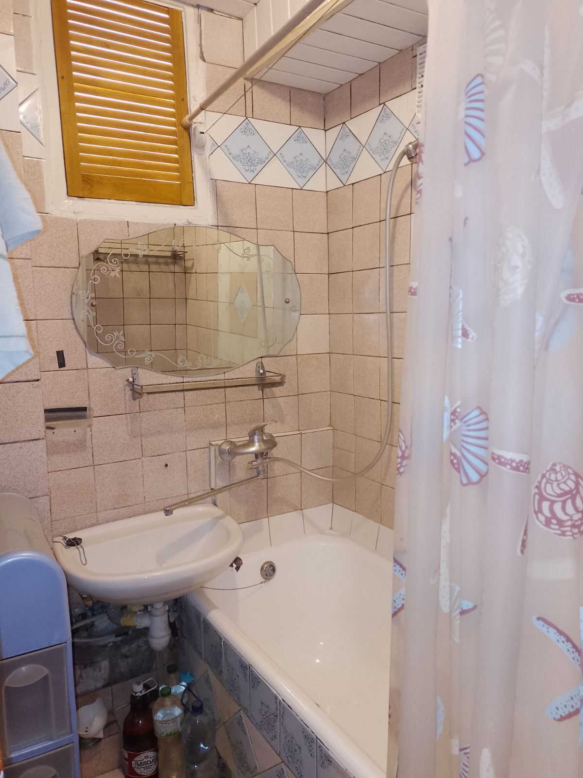 Продажа 2-комнатной квартиры 46 м², Героев Севастополя ул., 8