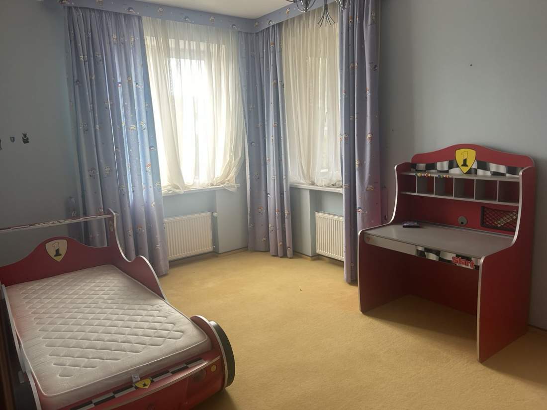 Аренда дома 280 м²