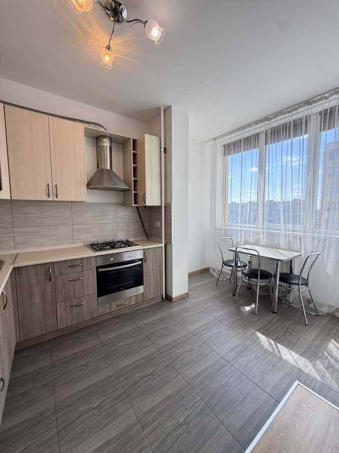 Продажа 1-комнатной квартиры 38.2 м², Леси Украинки ул., 21