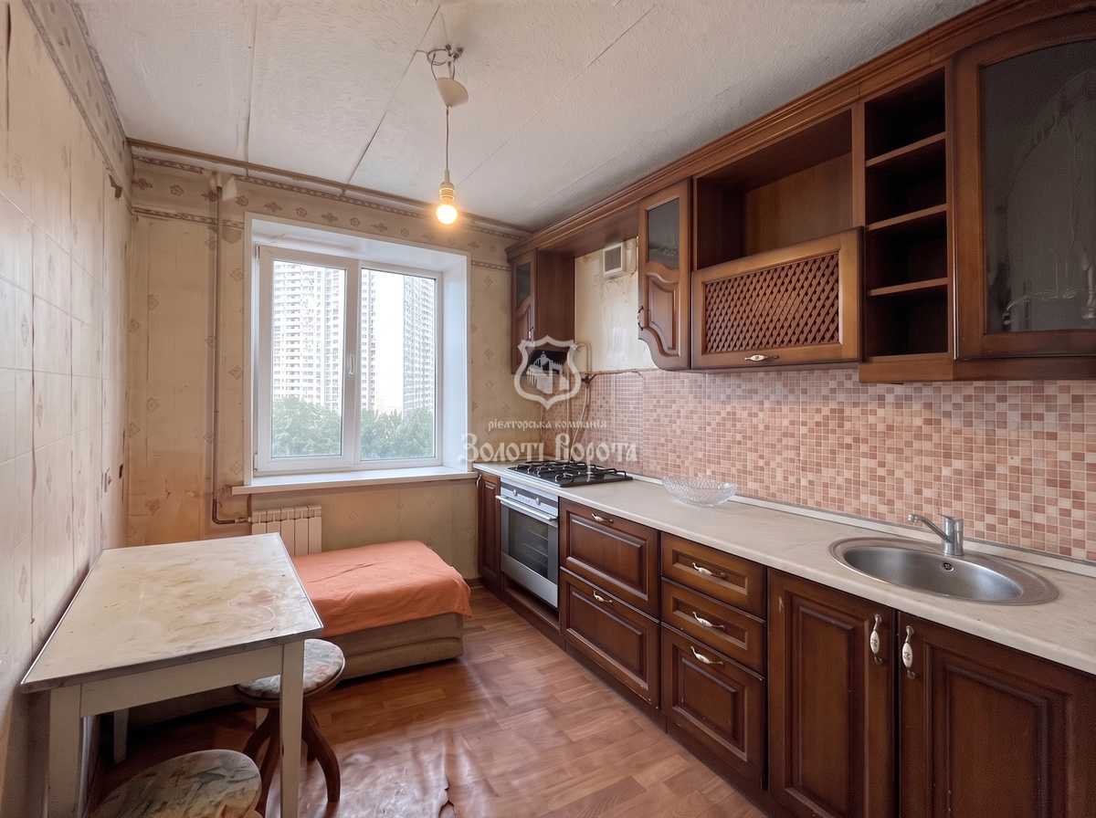 Продажа 1-комнатной квартиры 40 м², Здолбуновская ул., 3Б