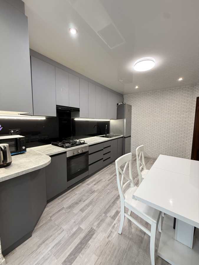 Продажа 2-комнатной квартиры 62.5 м², Жулянская ул., 1-Б