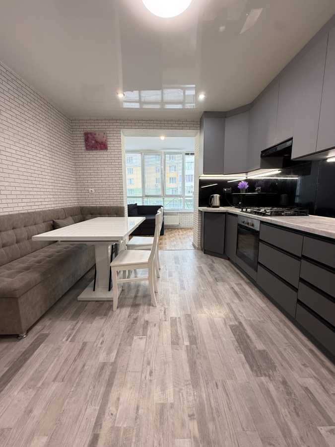 Продажа 2-комнатной квартиры 62.5 м², Жулянская ул., 1-Б