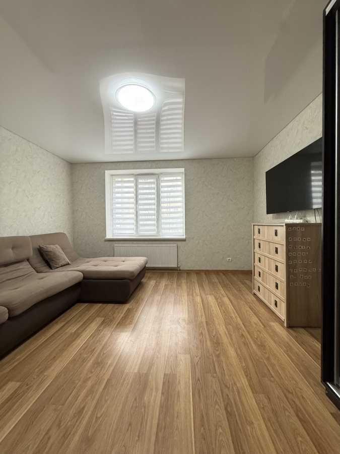 Продажа 2-комнатной квартиры 62.5 м², Жулянская ул., 1-Б