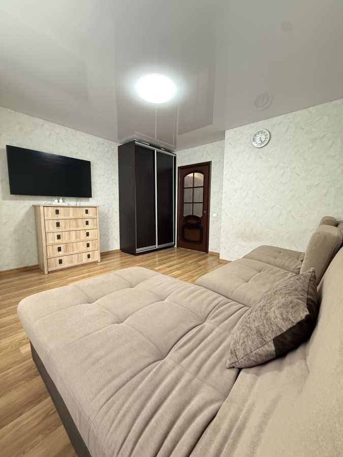 Продажа 2-комнатной квартиры 62.5 м², Жулянская ул., 1-Б