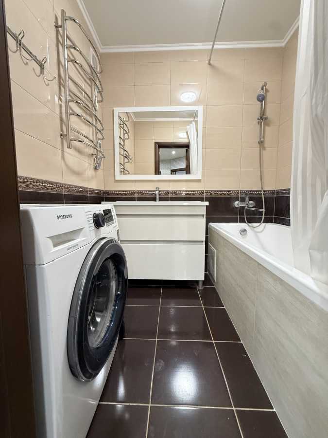 Продажа 2-комнатной квартиры 62.5 м², Жулянская ул., 1-Б