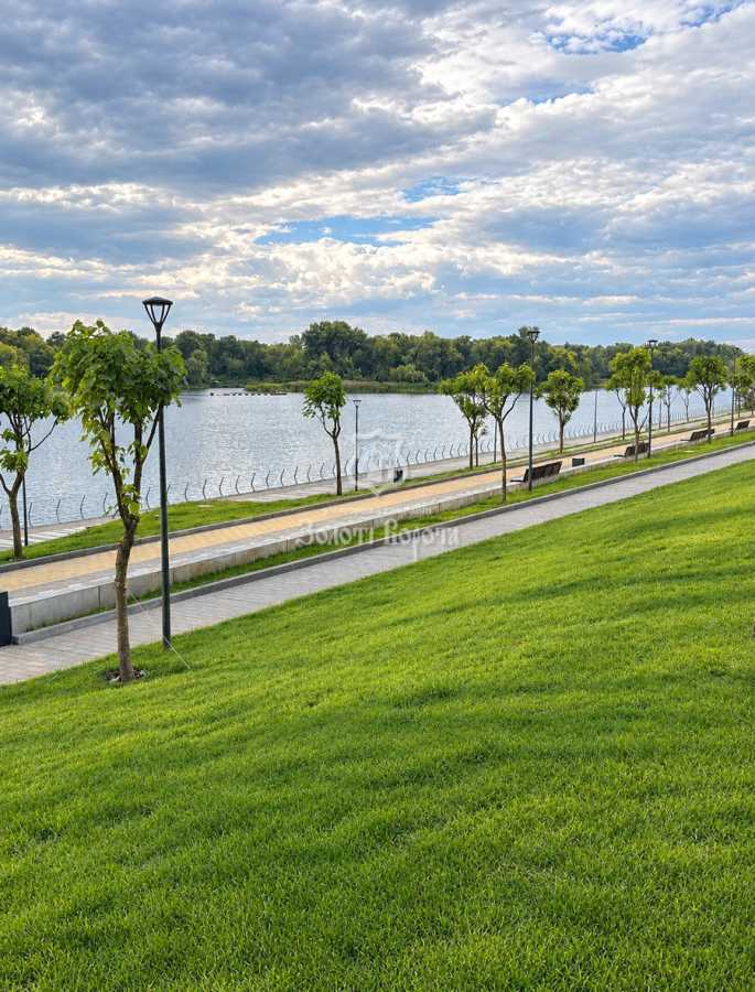 Продаж 2-кімнатної квартири 97 м², Микільсько-Слобідська вул., 17