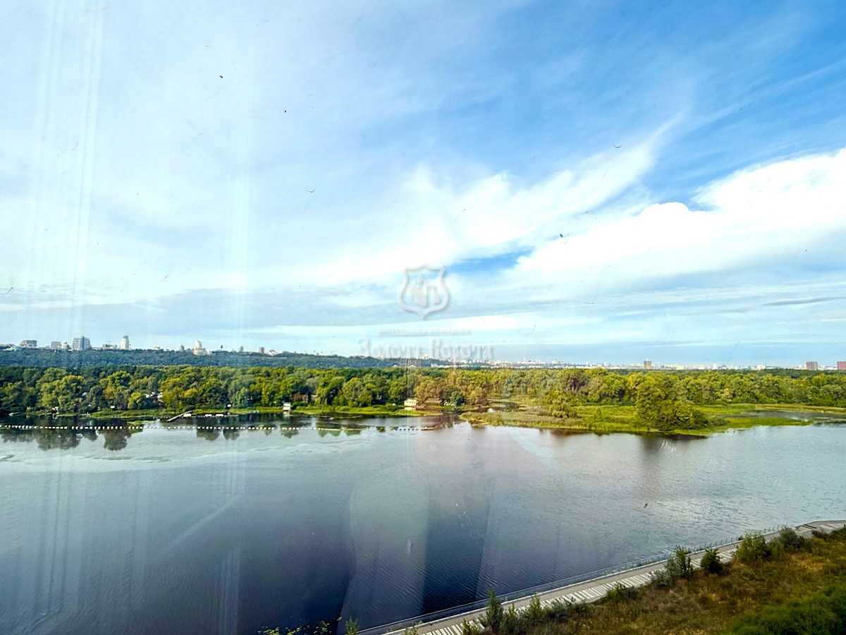 Продаж 2-кімнатної квартири 97 м², Микільсько-Слобідська вул., 17