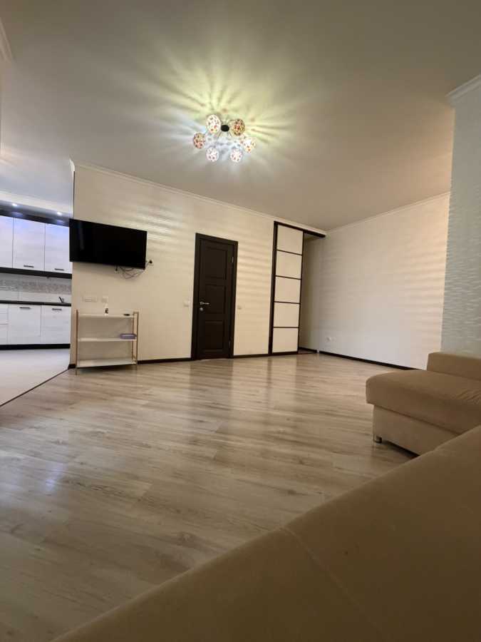 Продаж 1-кімнатної квартири 56 м², Анни Ахматової вул., 22