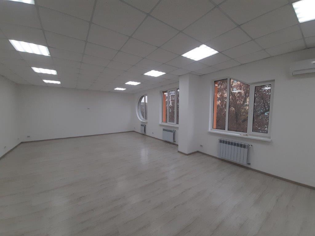 Аренда офиса 84 м², Оболонская ул.