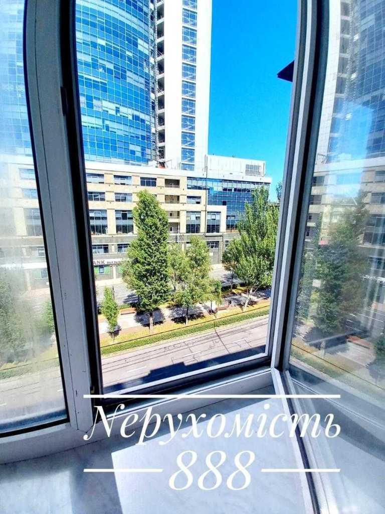 Продажа 3-комнатной квартиры 80.6 м², Леси Украинки бул., 6