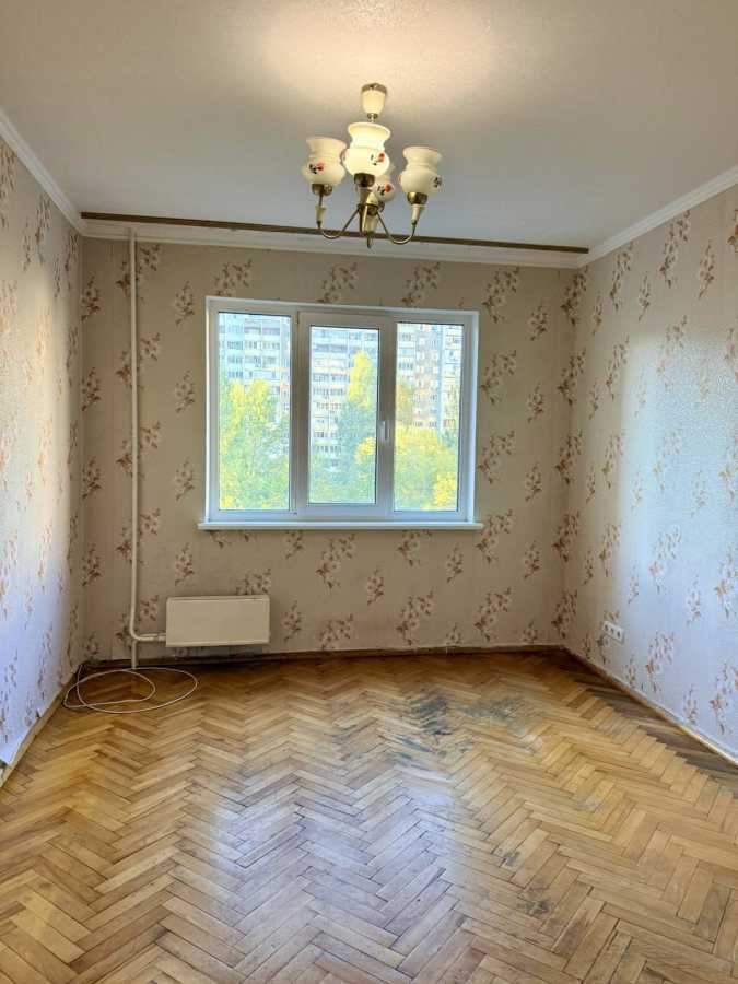 Продажа 3-комнатной квартиры 76 м², Академика Заболотного ул., 106