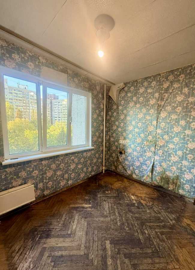 Продажа 3-комнатной квартиры 76 м², Академика Заболотного ул., 106
