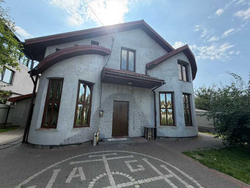 Продажа дома 280 м², Варшавская ул.