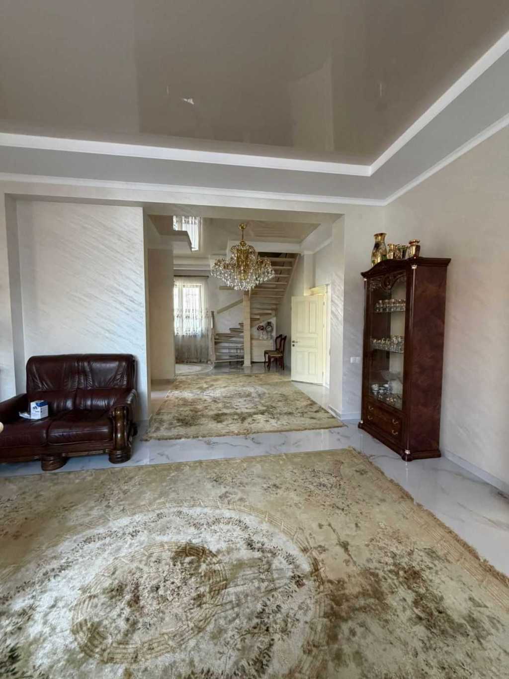Продажа дома 280 м², Варшавская ул.