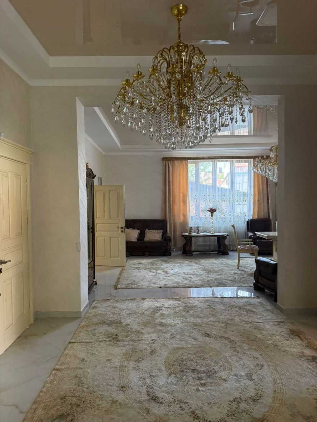 Продажа дома 280 м², Варшавская ул.