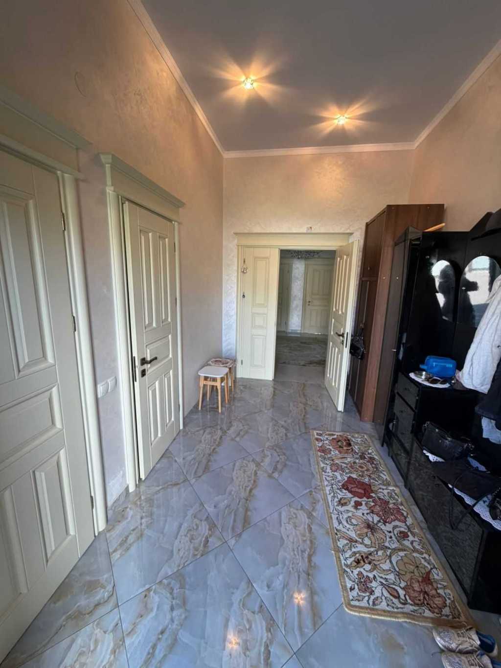 Продажа дома 280 м², Варшавская ул.