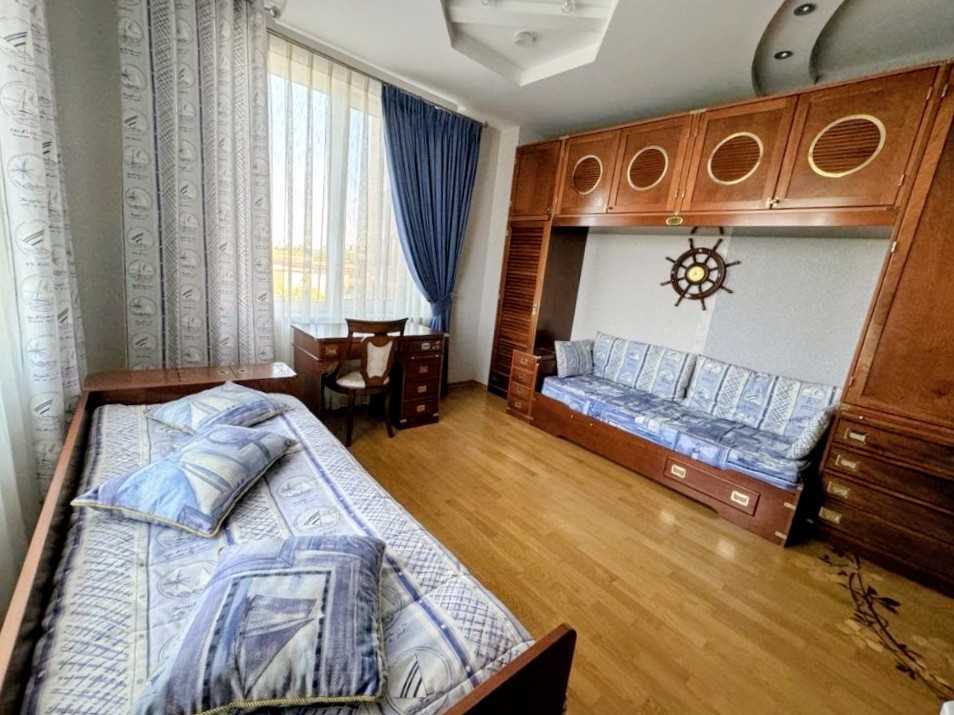 Аренда 4-комнатной квартиры 130 м², Шевченко просп., 4Б