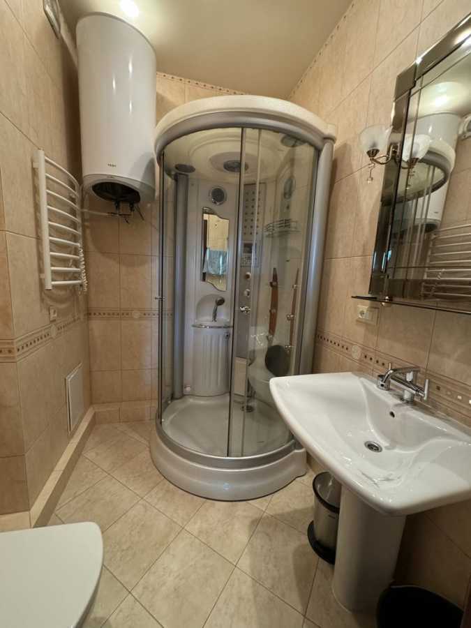 Аренда 4-комнатной квартиры 130 м², Шевченко просп., 4Б