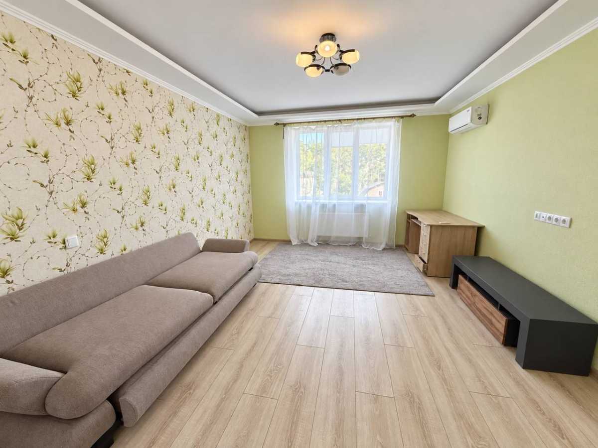 Продажа 1-комнатной квартиры 42.2 м², Котляревского ул., 31Б