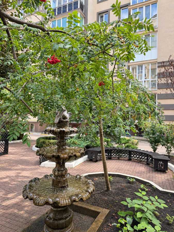 Продажа 1-комнатной квартиры 42.2 м², Котляревского ул., 31Б