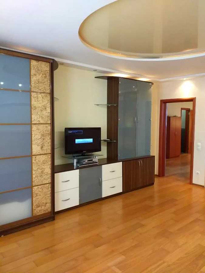 Продажа 3-комнатной квартиры 125 м², Раисы Окипной ул., 4