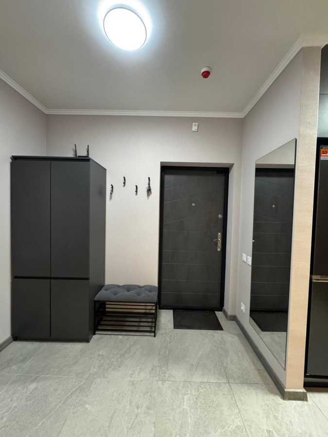 Аренда 1-комнатной квартиры 43 м², Федора Кричевского ул., Ернста