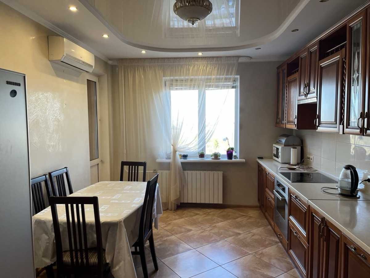 Продажа 3-комнатной квартиры 95.4 м², Науки просп., 54Б