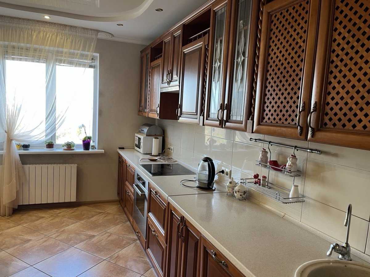 Продажа 3-комнатной квартиры 95.4 м², Науки просп., 54Б