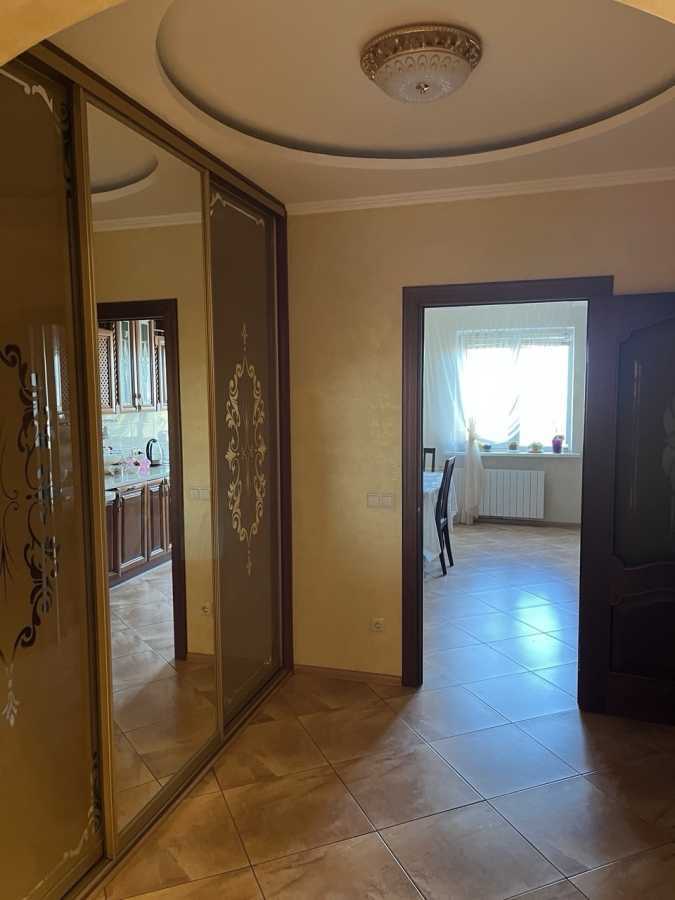 Продажа 3-комнатной квартиры 95.4 м², Науки просп., 54Б