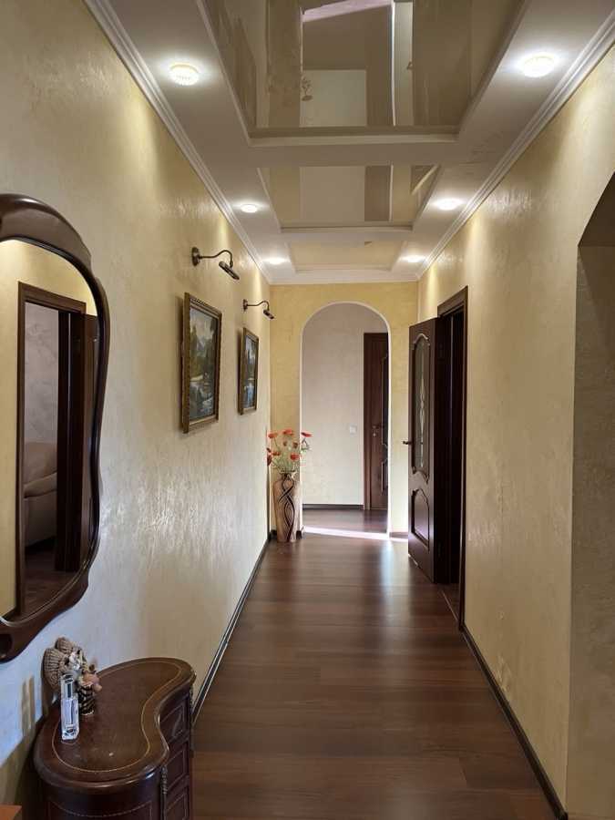 Продажа 3-комнатной квартиры 95.4 м², Науки просп., 54Б