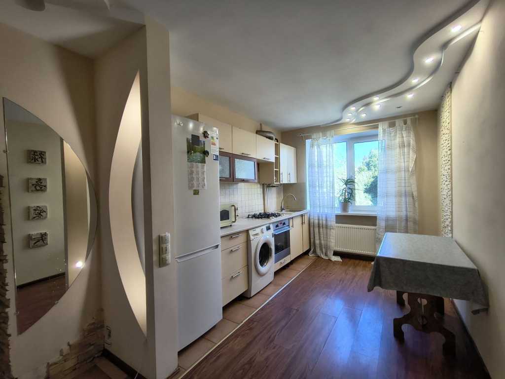 Продажа 3-комнатной квартиры 56 м², Военный городок 11-й ул.