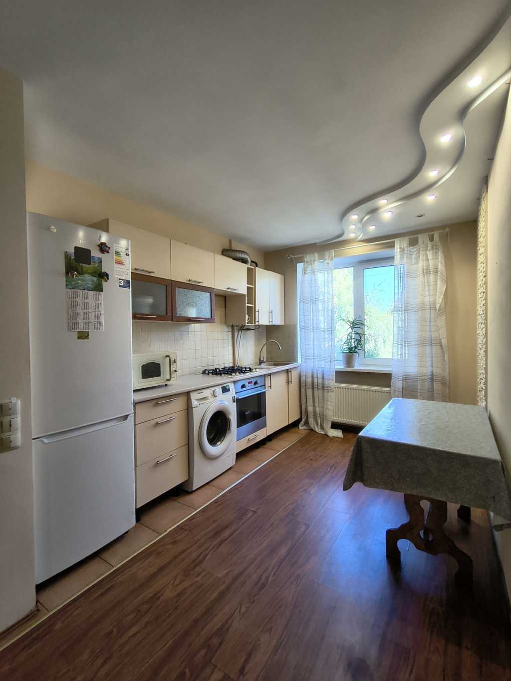 Продажа 3-комнатной квартиры 56 м², Военный городок 11-й ул.