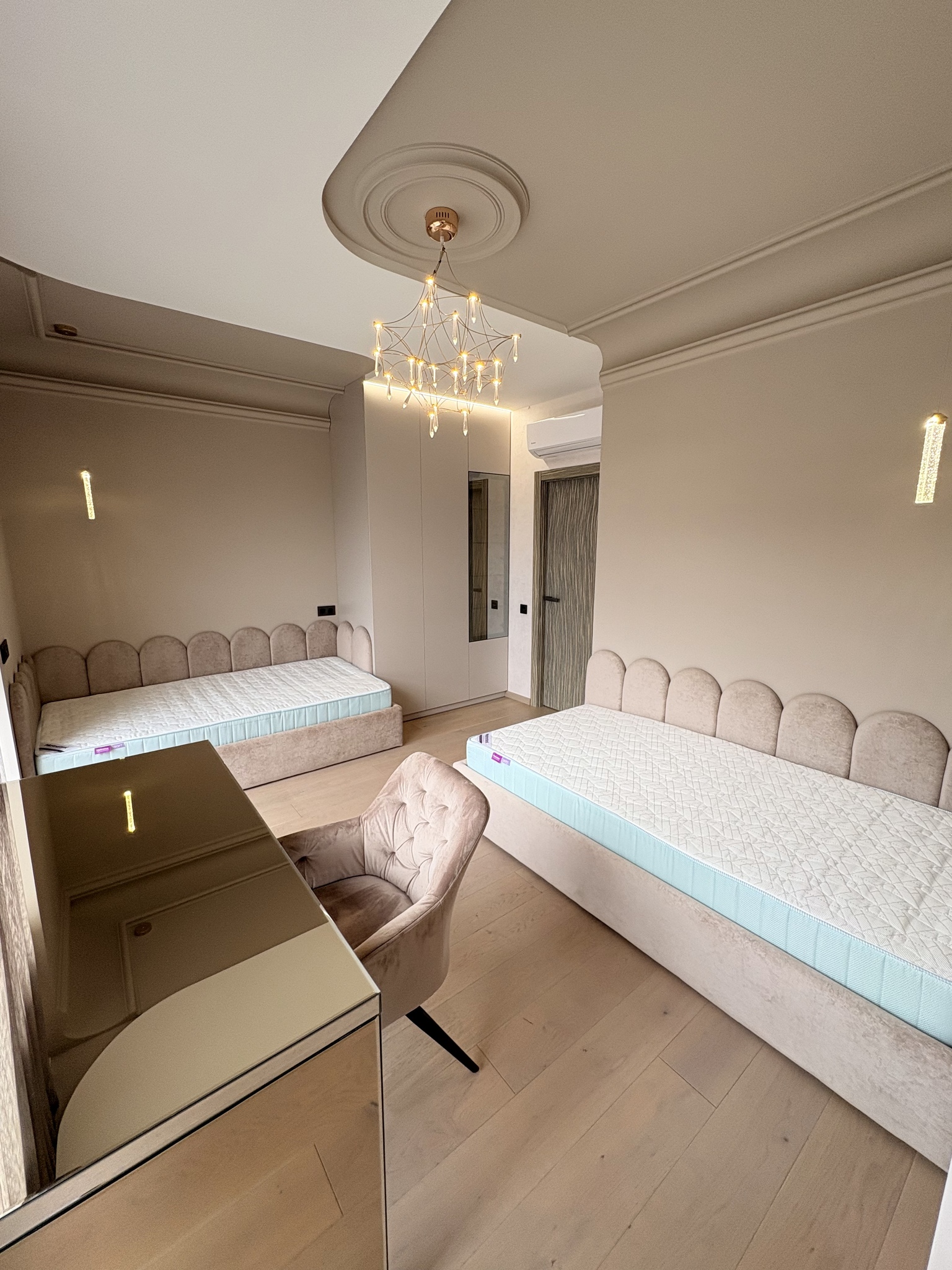 Аренда 2-комнатной квартиры 75 м², Джона Маккейна ул., 3А