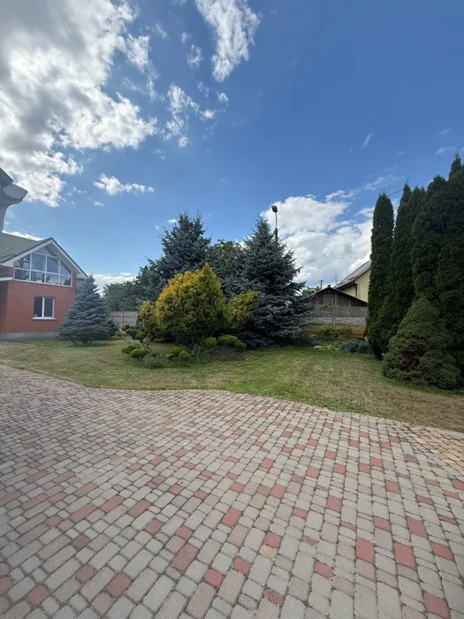 Оренда будинку 180 м²
