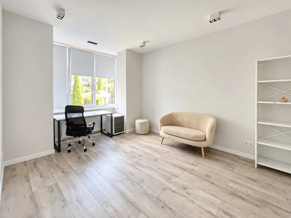 Оренда будинку 300 м²