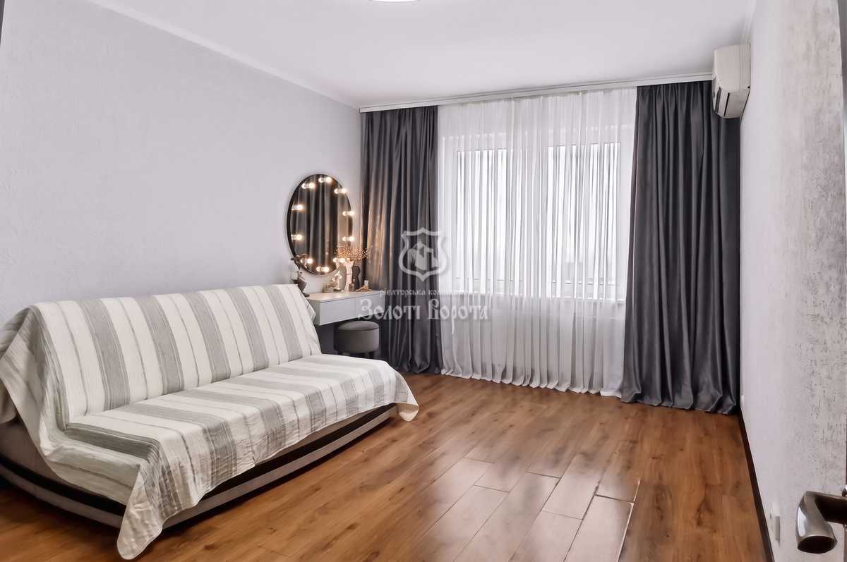 Продажа 2-комнатной квартиры 67.8 м², Николая Лаврухина ул., 14