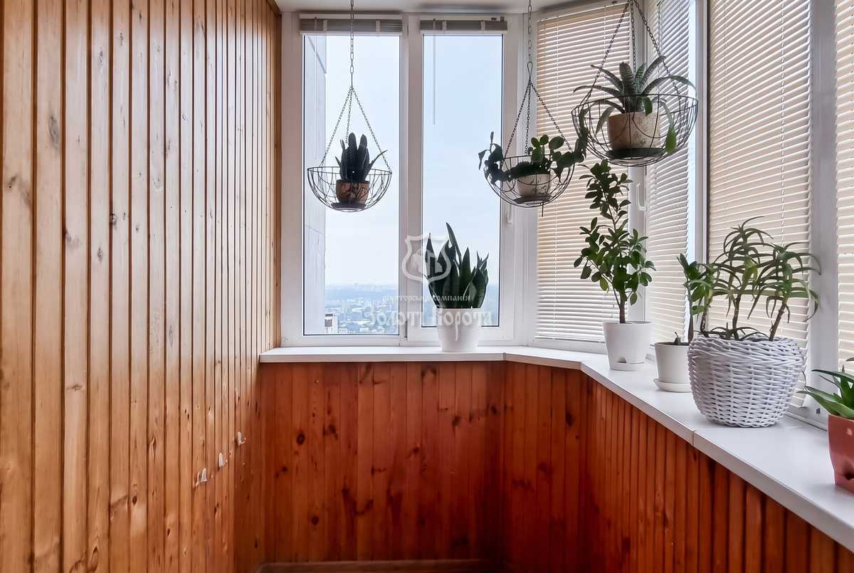Продажа 2-комнатной квартиры 67.8 м², Николая Лаврухина ул., 14