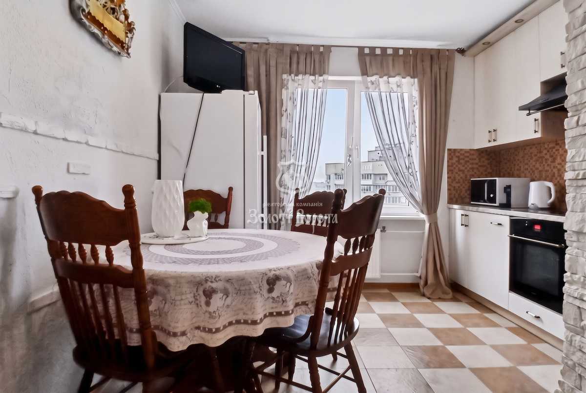 Продажа 2-комнатной квартиры 67.8 м², Николая Лаврухина ул., 14