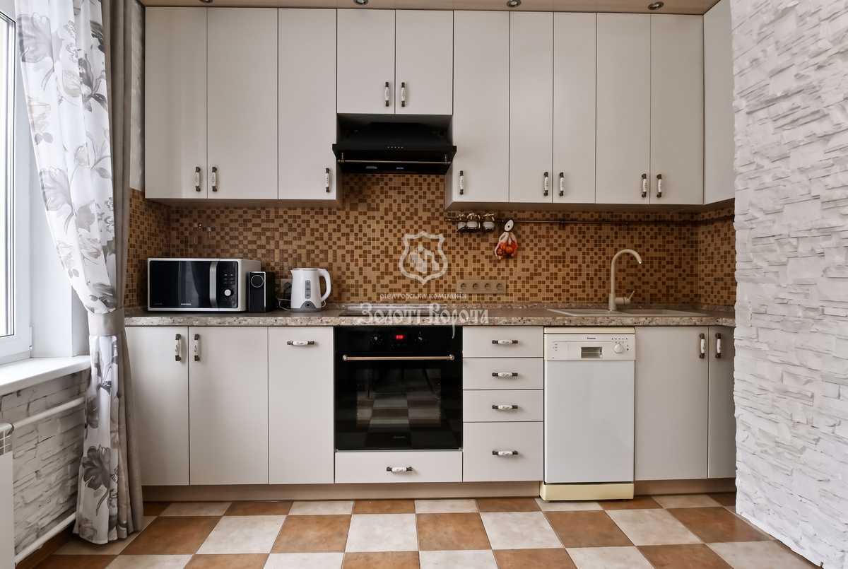 Продажа 2-комнатной квартиры 67.8 м², Николая Лаврухина ул., 14