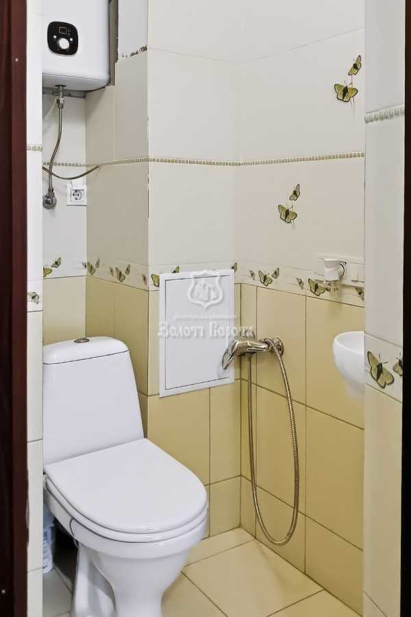Продажа 2-комнатной квартиры 67.8 м², Николая Лаврухина ул., 14
