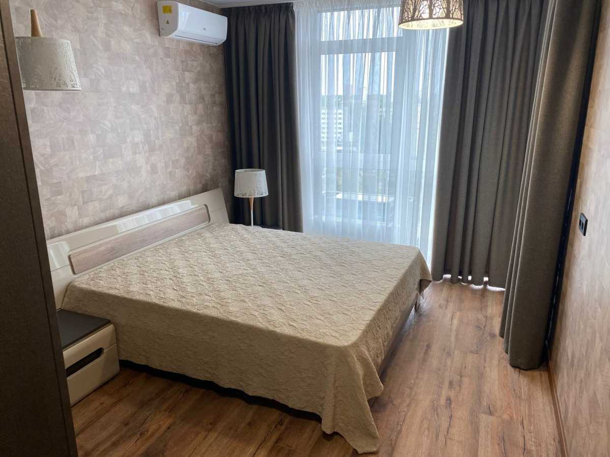 Аренда 1-комнатной квартиры 53 м², Джона Маккейна ул., 3А