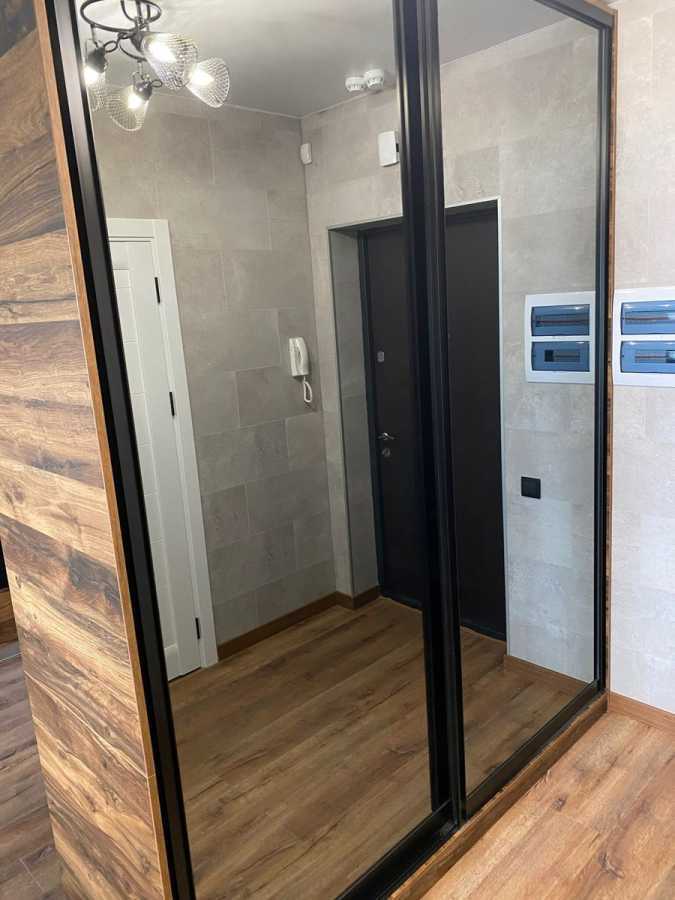 Аренда 1-комнатной квартиры 53 м², Джона Маккейна ул., 3А
