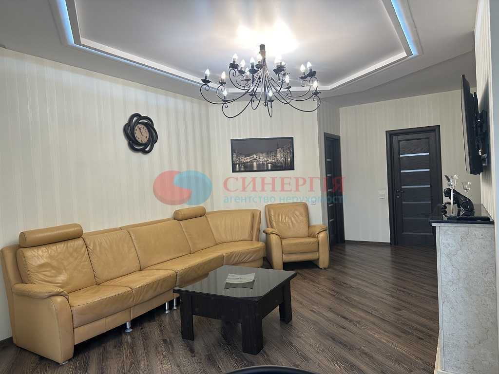 Аренда 4-комнатной квартиры 100 м², Мельникова, 51Б